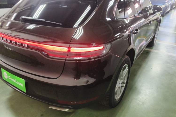 Used Porsche Macan 2018 Macan 2.0T Right Rear Taillight