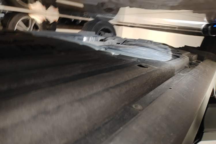 Used Porsche Macan 2018 Macan 2.0T Right Side Sill