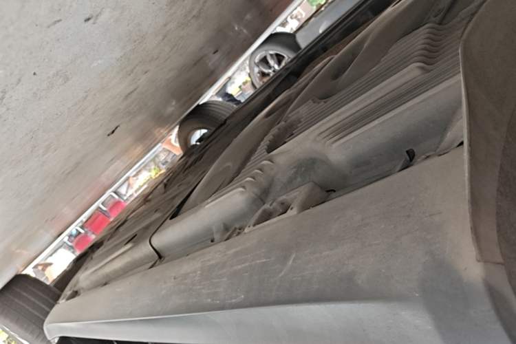 Used Porsche Macan 2018 Macan 2.0T Right Side Sill