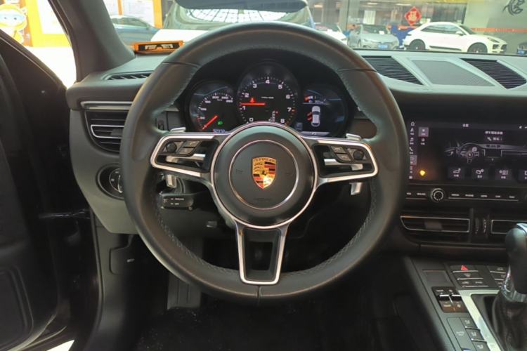 Used Porsche Macan 2018 Macan 2.0T Steering Wheel