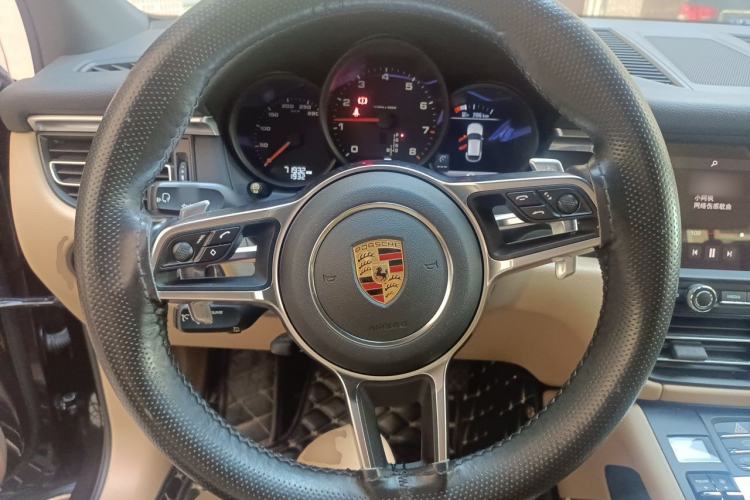 Used Porsche Macan 2018 Macan 2.0T Steering Wheel