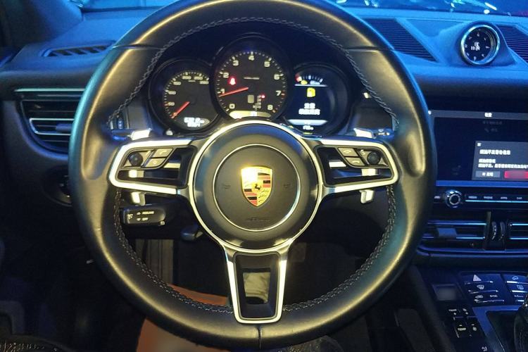 Used Porsche Macan 2018 Macan 2.0T Steering Wheel