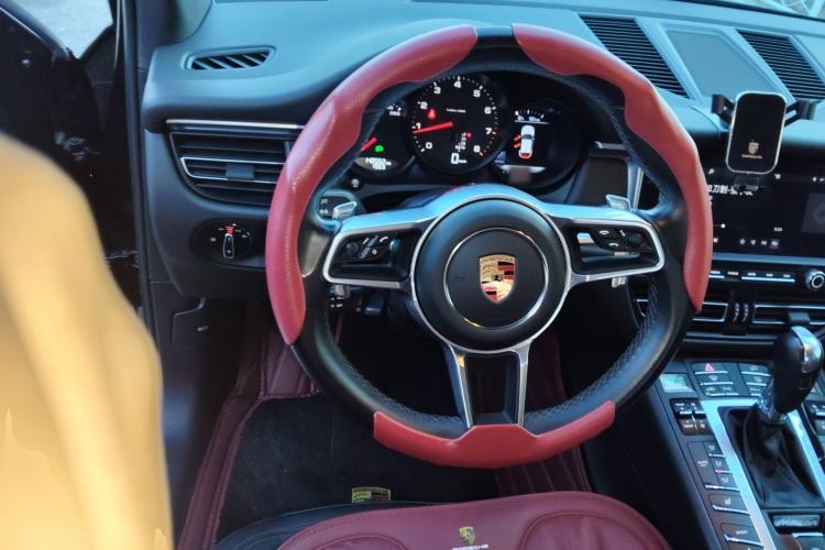 Used Porsche Macan 2018 Macan 2.0T Steering Wheel