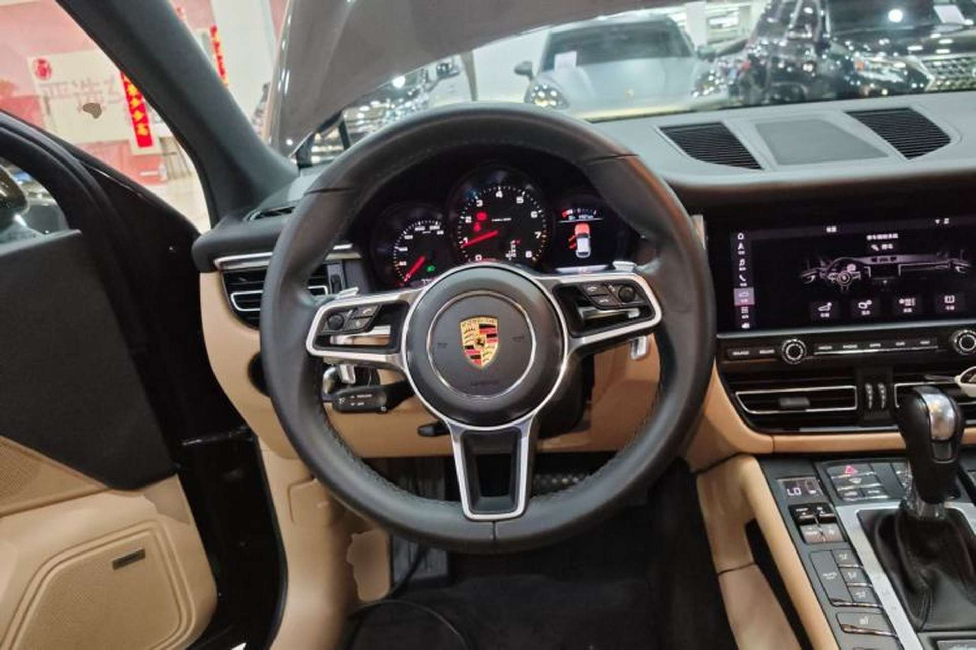 Used Porsche Macan 2018 Macan 2.0T Steering Wheel