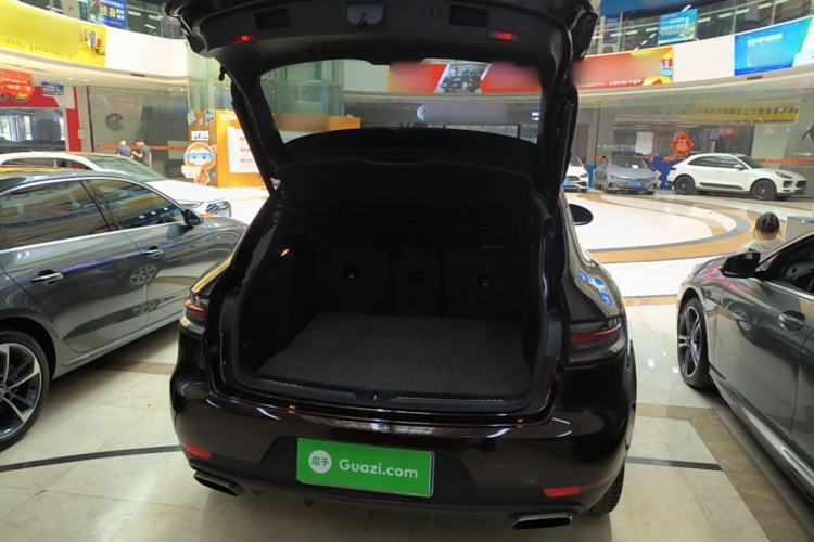 Used Porsche Macan 2018 Macan 2.0T Trunk