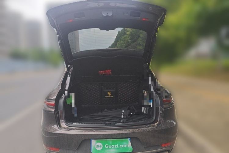 Used Porsche Macan 2018 Macan 2.0T Trunk