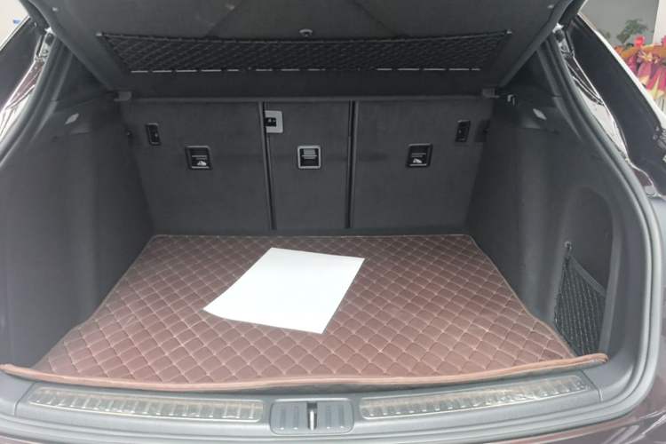 Used Porsche Macan 2018 Macan 2.0T Trunk