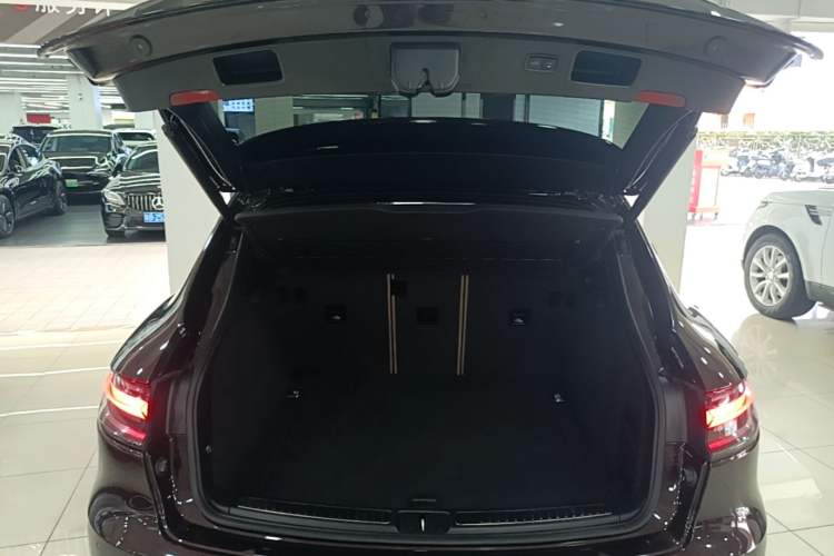 Used Porsche Macan 2018 Macan 2.0T Trunk
