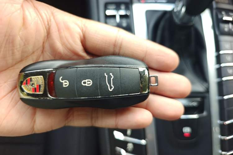 Used Porsche Macan 2018 Macan 2.0T Vehicle Key