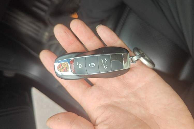 Used Porsche Macan 2018 Macan 2.0T Vehicle Key