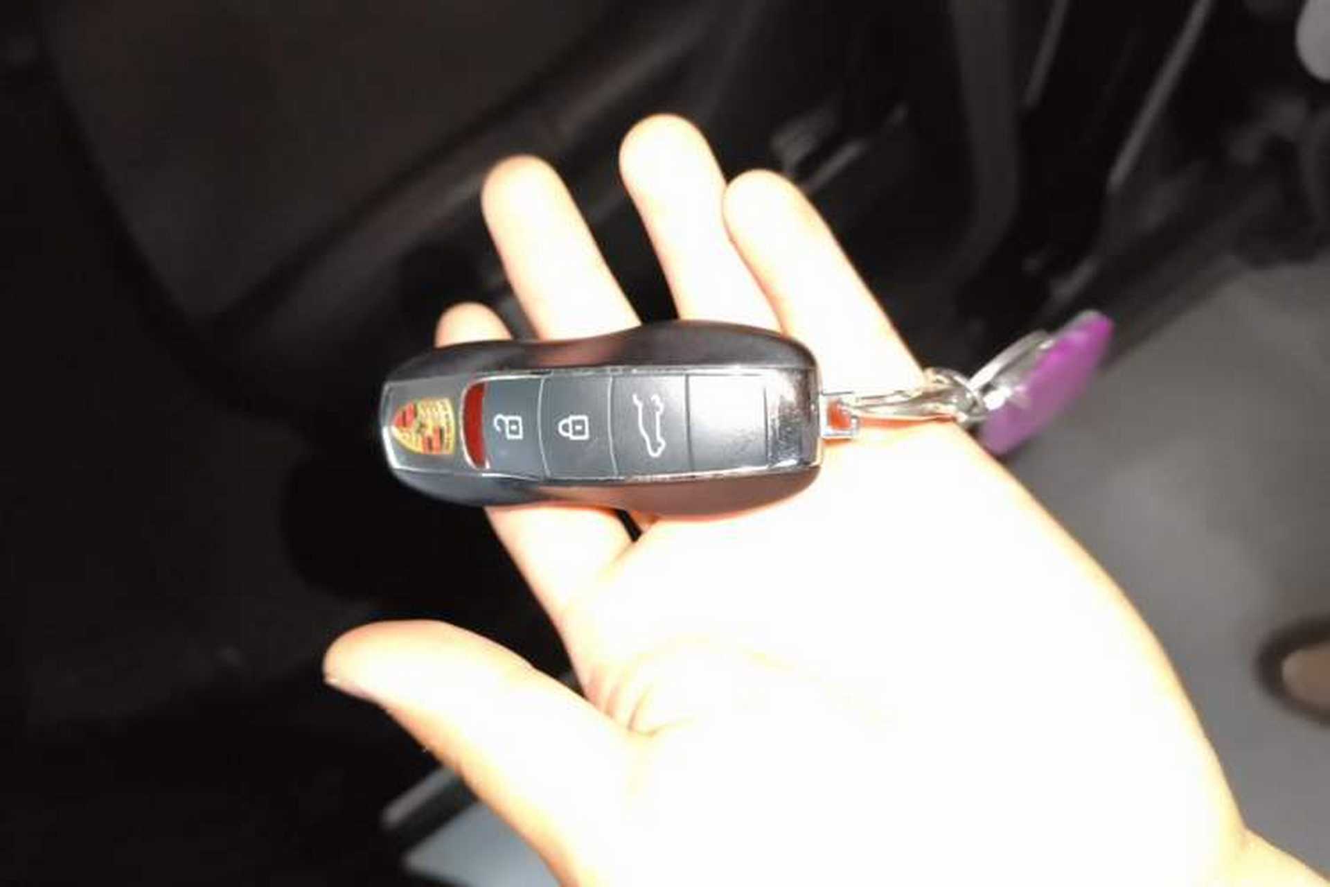 Used Porsche Macan 2018 Macan 2.0T Vehicle Key
