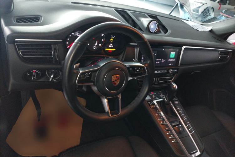 Used Porsche Macan 2018 Macan 2.0T Center Console