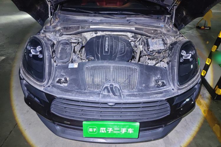 Used Porsche Macan 2018 Macan 2.0T Engine Bay