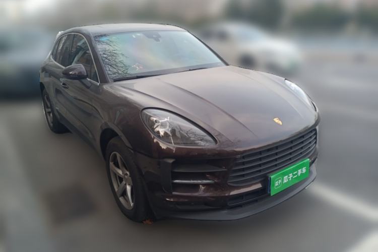 Used Porsche Macan 2018 Macan 2.0T Front Right 45 Deg