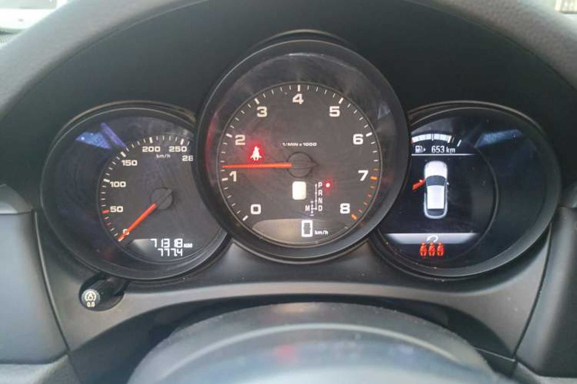Used Porsche Macan 2018 Macan 2.0T Instrument Cluster