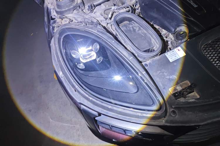 Used Porsche Macan 2018 Macan 2.0T Right Front Headlight