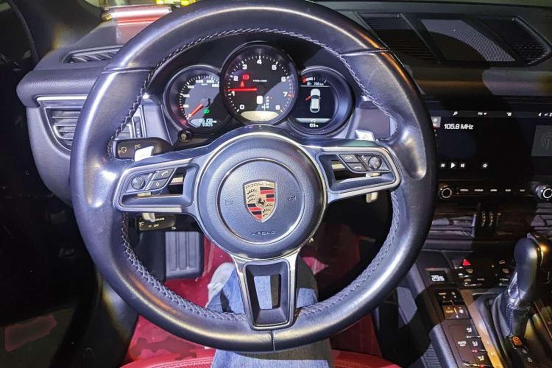 Used Porsche Macan 2018 Macan 2.0T Steering Wheel
