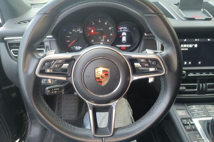 Used Porsche Macan 2018 Macan 2.0T Steering Wheel