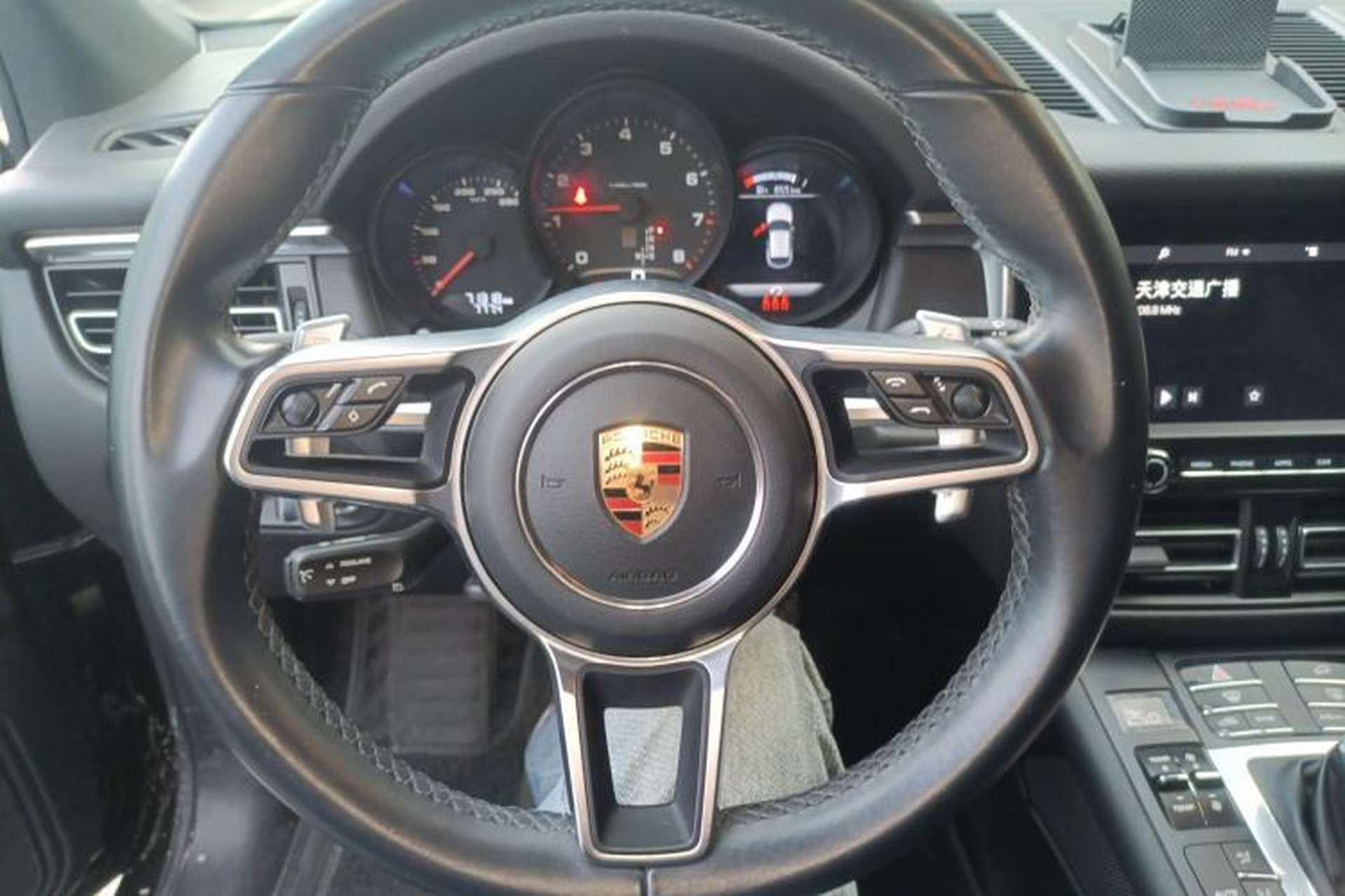 Used Porsche Macan 2018 Macan 2.0T Steering Wheel
