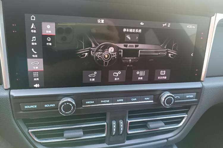 Used Porsche Macan 2018 Macan 2.0T Audio And AC Panel