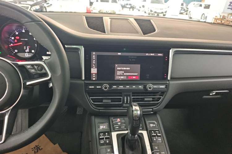 Used Porsche Macan 2018 Macan 2.0T Audio And AC Panel