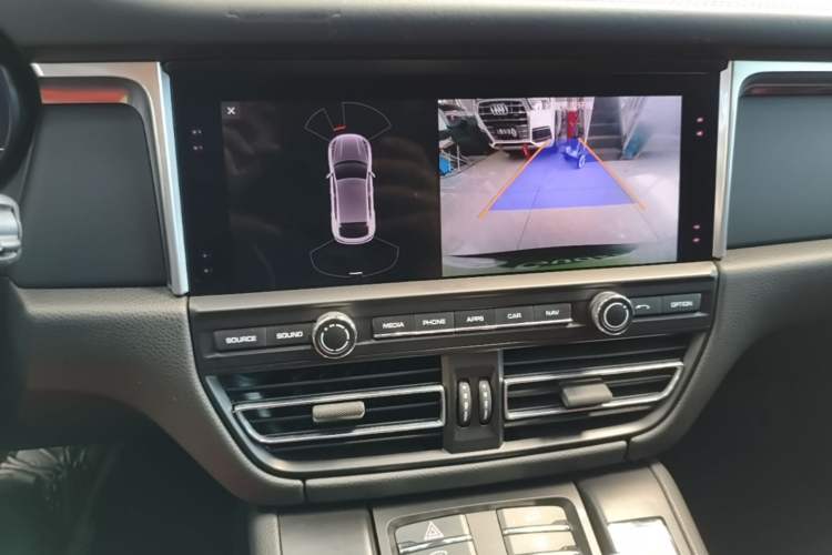 Used Porsche Macan 2018 Macan 2.0T Audio And AC Panel
