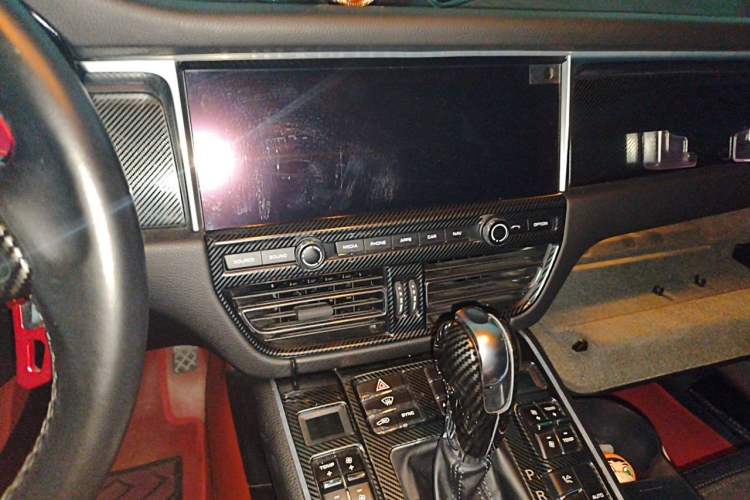 Used Porsche Macan 2018 Macan 2.0T Audio And AC Panel