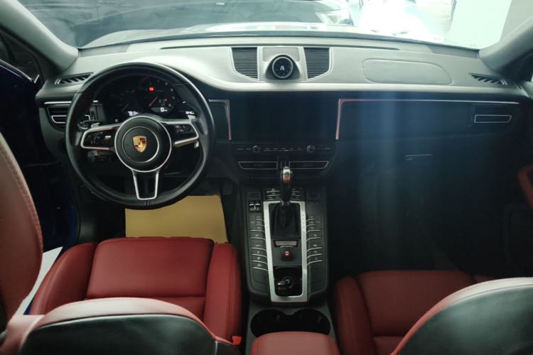Used Porsche Macan 2018 Macan 2.0T Center Console