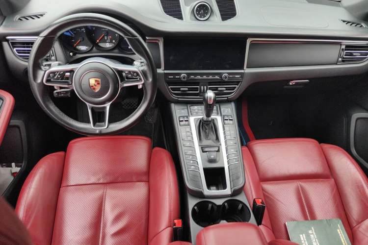 Used Porsche Macan 2018 Macan 2.0T Center Console