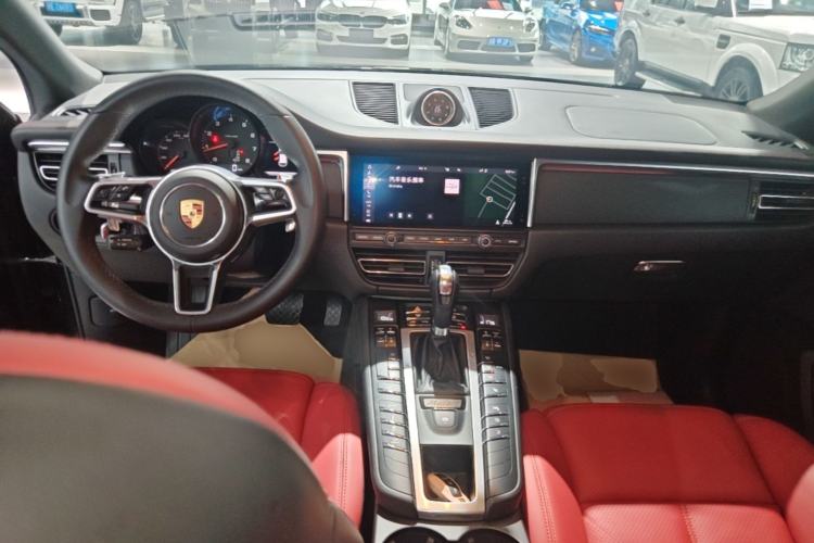 Used Porsche Macan 2018 Macan 2.0T Center Console