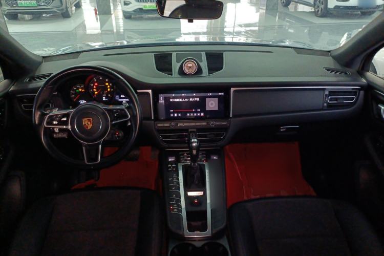 Used Porsche Macan 2018 Macan 2.0T Center Console