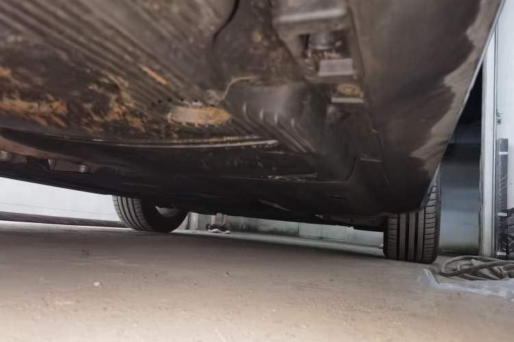 Used Porsche Macan 2018 Macan 2.0T Chassis Rear Right