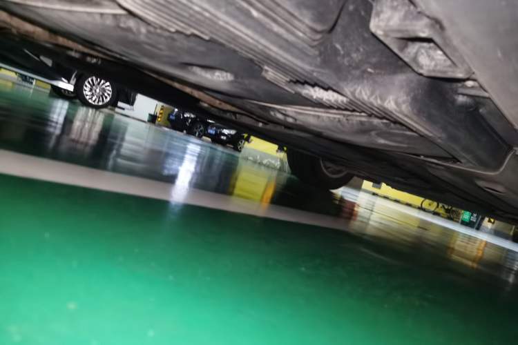 Used Porsche Macan 2018 Macan 2.0T Chassis Rear Right