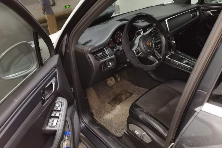 Used Porsche Macan 2018 Macan 2.0T Driver Seat