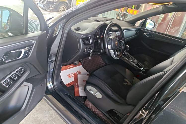 Used Porsche Macan 2018 Macan 2.0T Driver Seat