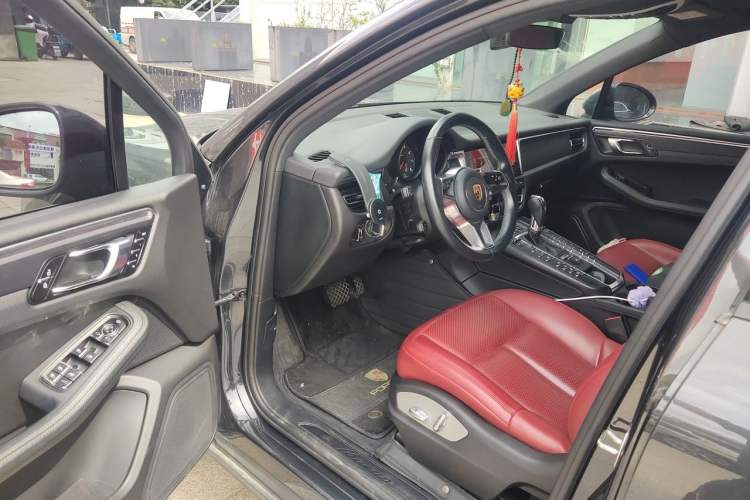 Used Porsche Macan 2018 Macan 2.0T Driver Seat