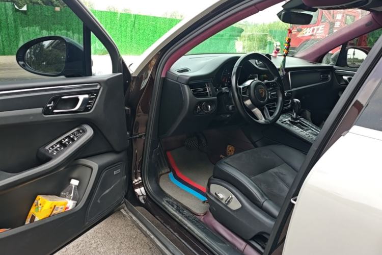 Used Porsche Macan 2018 Macan 2.0T Driver Seat