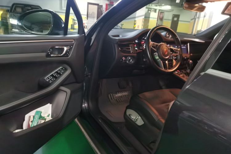 Used Porsche Macan 2018 Macan 2.0T Driver Seat
