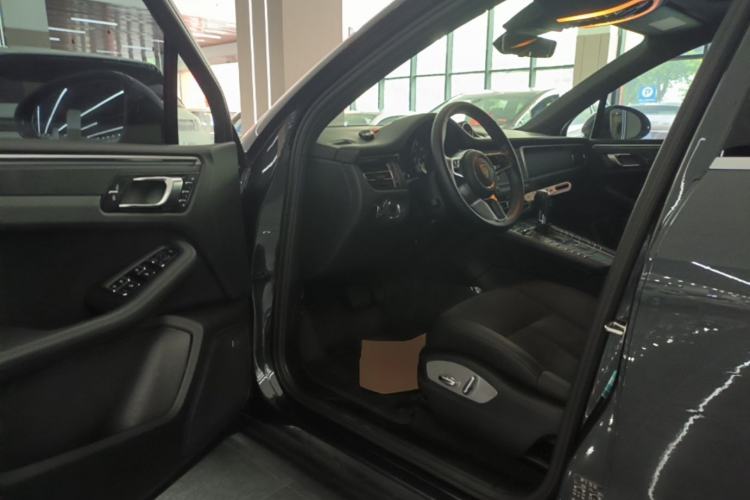 Used Porsche Macan 2018 Macan 2.0T Driver Seat