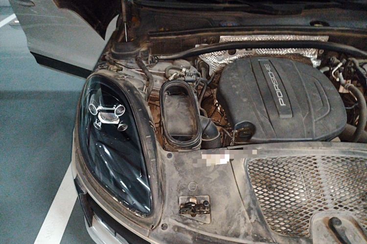 Used Porsche Macan 2018 Macan 2.0T Engine Bay Right