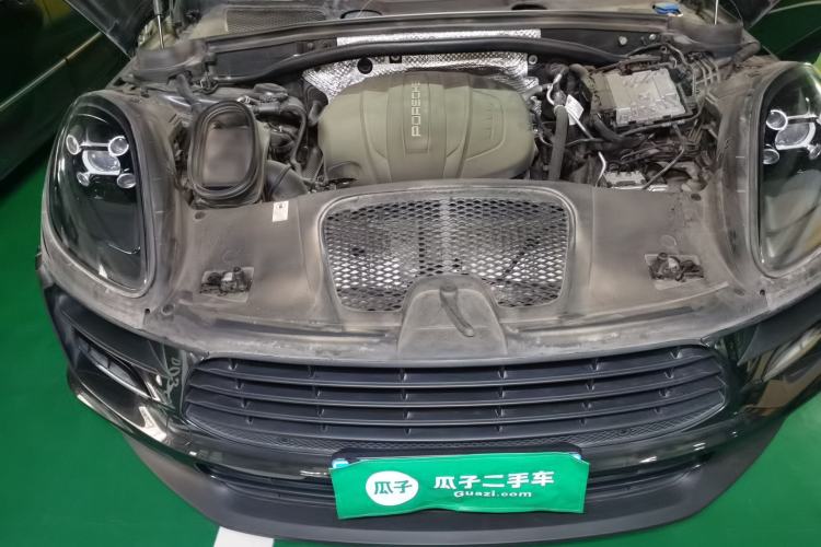 Used Porsche Macan 2018 Macan 2.0T Engine Bay