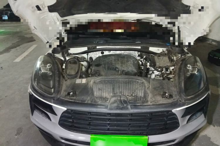 Used Porsche Macan 2018 Macan 2.0T Engine Bay