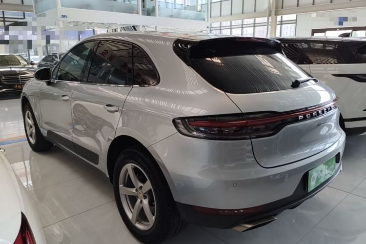Used Porsche Macan 2018 Macan 2.0T Exterior 2