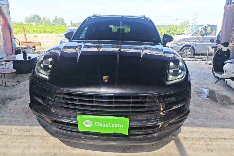 Used Porsche Macan 2018 Macan 2.0T Front