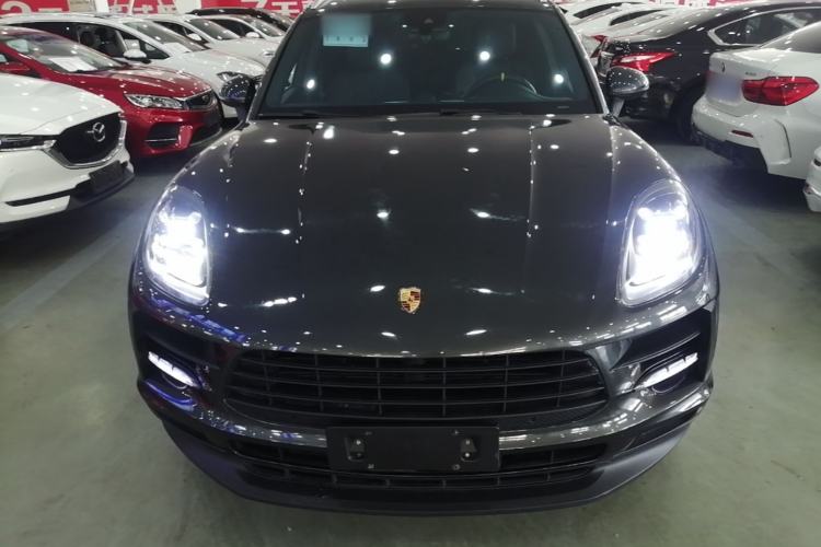Used Porsche Macan 2018 Macan 2.0T Front