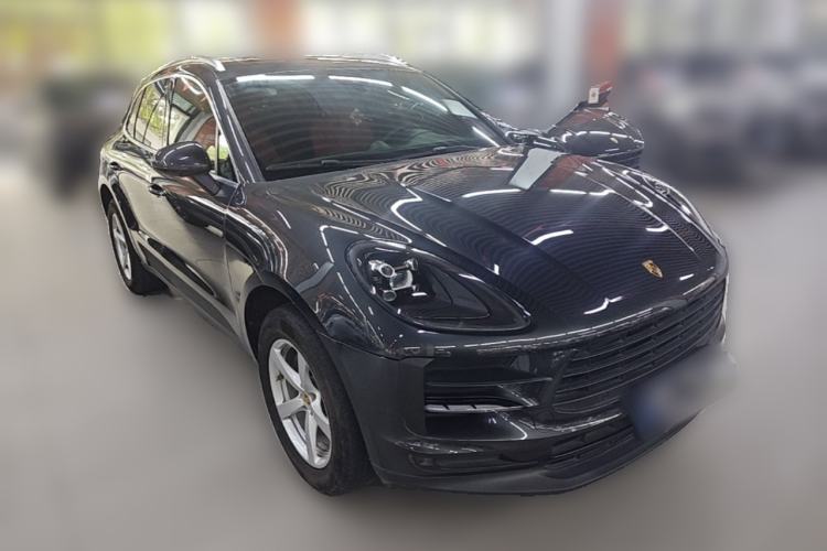 Used Porsche Macan 2018 Macan 2.0T Front Right 45 Deg