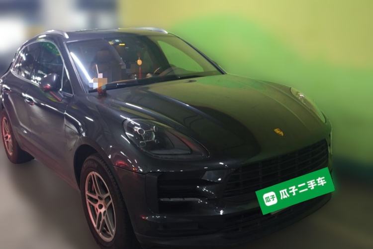 Used Porsche Macan 2018 Macan 2.0T Front Right 45 Deg