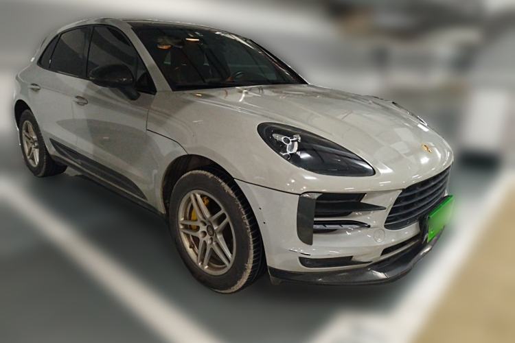 Used Porsche Macan 2018 Macan 2.0T Front Right 45 Deg