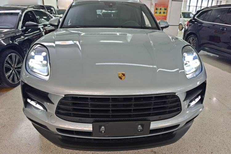 Used Porsche Macan 2018 Macan 2.0T Front