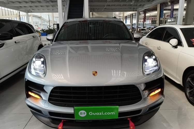 Used Porsche Macan 2018 Macan 2.0T Front